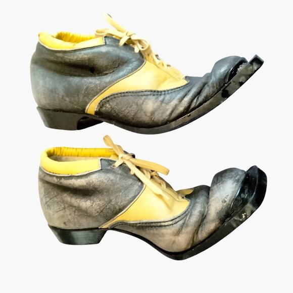 Toko Cross Country Ski Boots Switzerland Leather Yellow Vtg Ski Lodge Decor - Picture 2 of 7